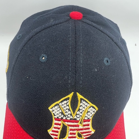 New York Yankees Hat Cap Fitted Adult Med/L Blue Red MLB Baseball New Era Mens - Picture 7 of 14